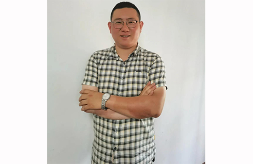 “世”在人為 | 世友地板江蘇興化經(jīng)銷商都滿宇：擼起袖子加油干，你就會成功